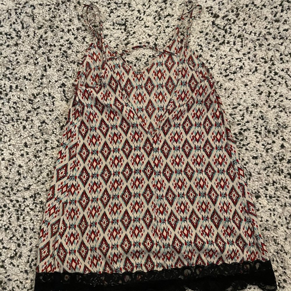 Patterned Shift Mini Dress - Picture 4 of 4
